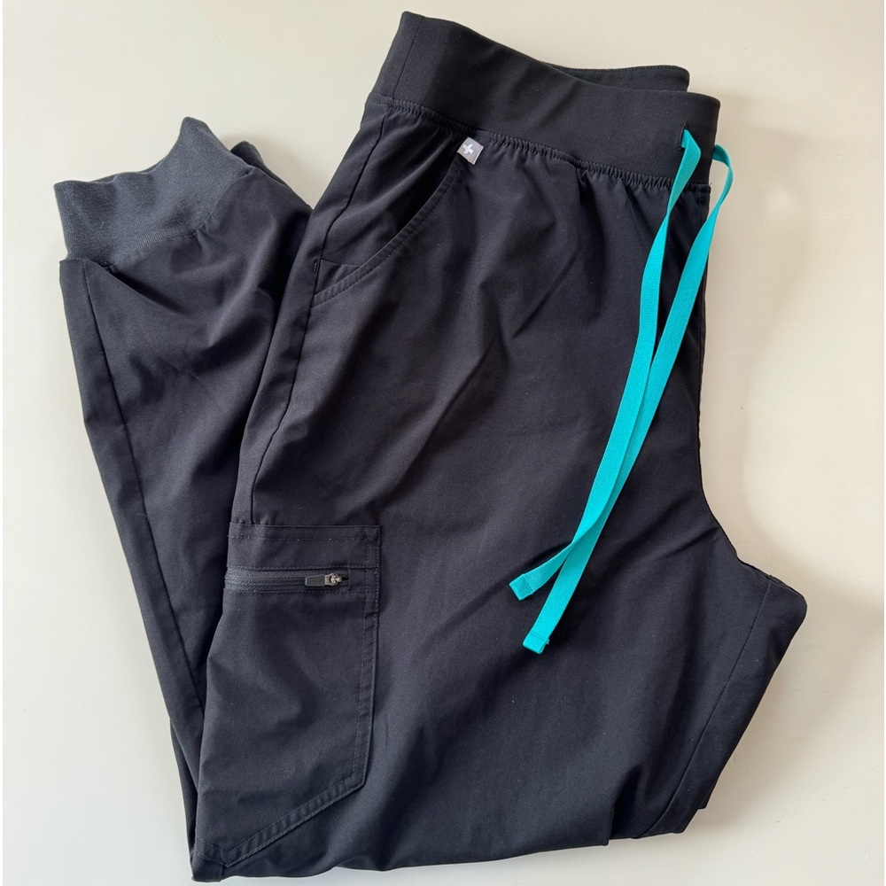 FIGS High Waisted Zamora FREEx Lined Jogger Scrub Pants